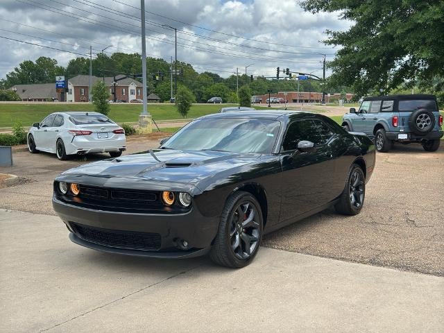 2020 Dodge Challenger SXT RWD