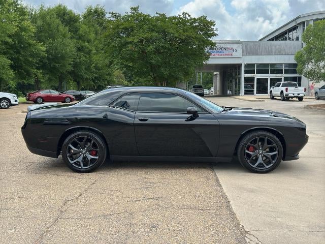 2020 Dodge Challenger SXT RWD