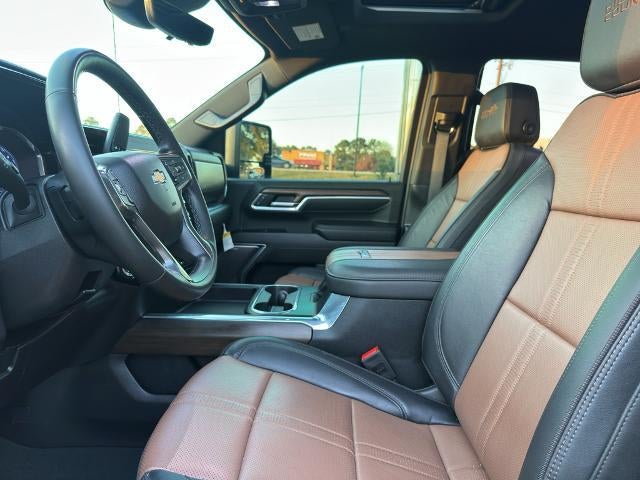 2025 Chevrolet Silverado 2500 HD Crew Cab Standard Box 4-Wheel Drive High Country