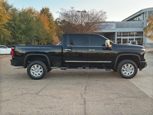 2025 Chevrolet Silverado 2500 HD Crew Cab Standard Box 4-Wheel Drive High Country