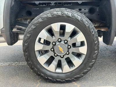 2024 Chevrolet Silverado 2500 HD Crew Cab Standard Box 4-Wheel Drive Custom