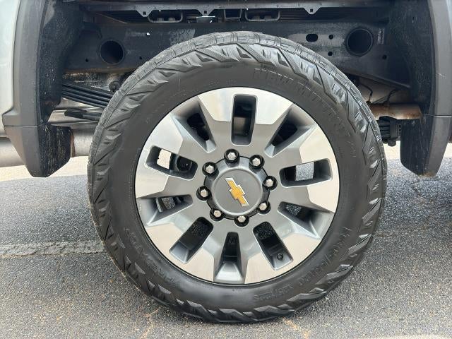 2024 Chevrolet Silverado 2500 HD Crew Cab Standard Box 4-Wheel Drive Custom