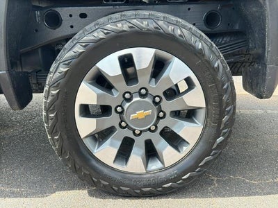 2024 Chevrolet Silverado 2500 HD Crew Cab Standard Box 4-Wheel Drive Custom