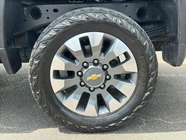 2024 Chevrolet Silverado 2500 HD Crew Cab Standard Box 4-Wheel Drive Custom