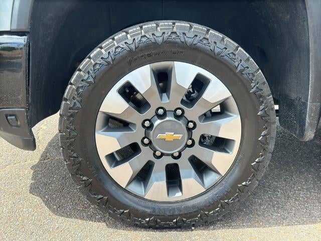 2024 Chevrolet Silverado 2500 HD Crew Cab Standard Box 4-Wheel Drive Custom