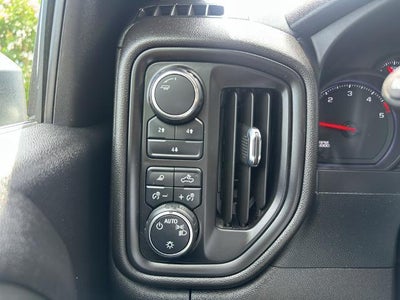 2024 Chevrolet Silverado 2500 HD Crew Cab Standard Box 4-Wheel Drive Custom