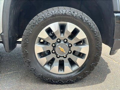 2024 Chevrolet Silverado 2500 HD Crew Cab Standard Box 4-Wheel Drive Custom