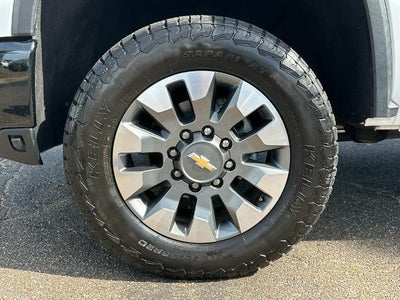 2024 Chevrolet Silverado 2500 HD Crew Cab Standard Box 4-Wheel Drive Custom