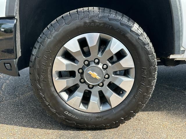 2024 Chevrolet Silverado 2500 HD Crew Cab Standard Box 4-Wheel Drive Custom