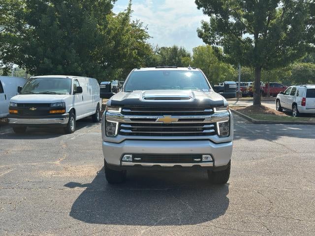 2022 Chevrolet Silverado 2500 HD Crew Cab Standard Box 4-Wheel Drive High Country