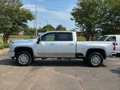 2022 Chevrolet Silverado 2500 HD Crew Cab Standard Box 4-Wheel Drive High Country