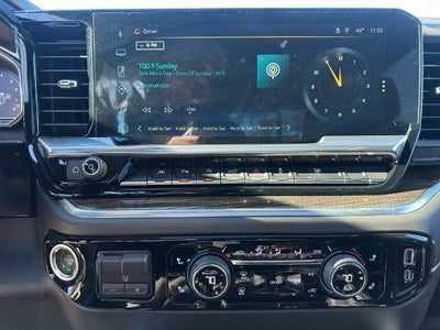 2025 Chevrolet Silverado 1500 Crew Cab Short Box 4-Wheel Drive RST