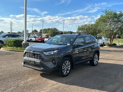 2024 Toyota RAV4 XLE Premium FWD (Natl)