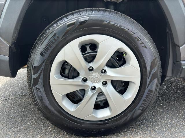 2024 Toyota RAV4 LE FWD (GS)