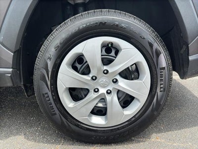 2024 Toyota RAV4 LE FWD (GS)