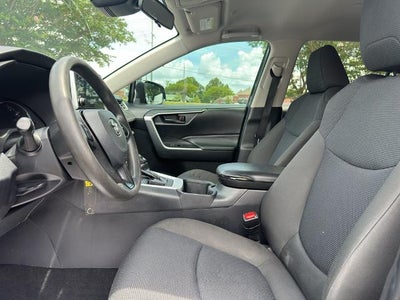 2024 Toyota RAV4 LE FWD (GS)