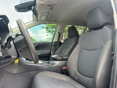 2024 Toyota RAV4 LE FWD (GS)
