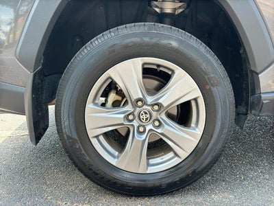 2024 Toyota RAV4 XLE FWD (Natl)