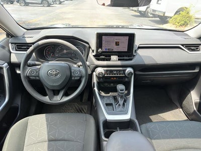 2024 Toyota RAV4 XLE FWD (Natl)