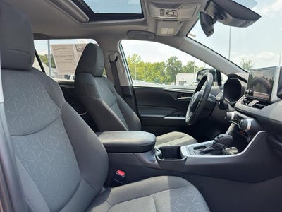 2024 Toyota RAV4 XLE FWD (Natl)
