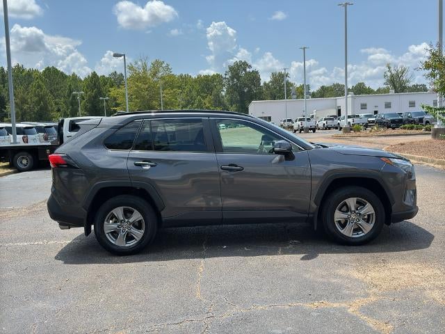 2024 Toyota RAV4 XLE FWD (Natl)