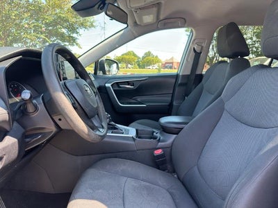 2021 Toyota RAV4 XLE FWD (GS)