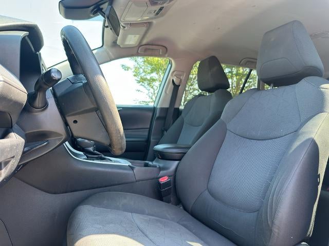 2021 Toyota RAV4 XLE FWD (GS)