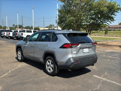2021 Toyota RAV4 XLE FWD (GS)