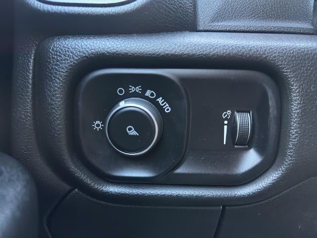 2024 RAM 3500 Tradesman 4x4 Crew Cab 8' Box