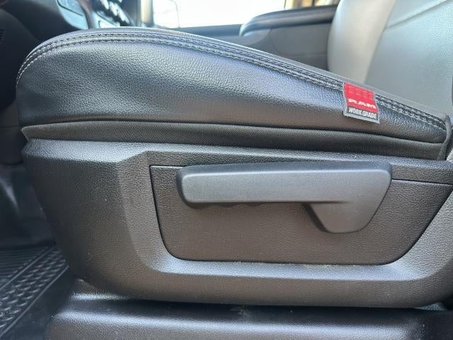 2024 RAM 3500 Tradesman 4x4 Crew Cab 8' Box