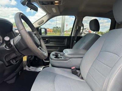 2019 RAM 1500 Classic Tradesman 4x2 Crew Cab 5'7" Box