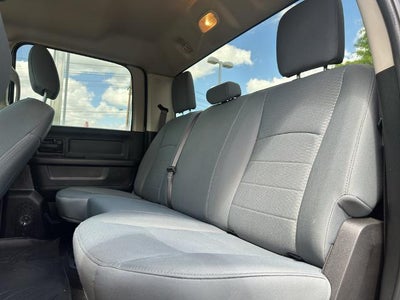 2019 RAM 1500 Classic Tradesman 4x2 Crew Cab 5'7" Box
