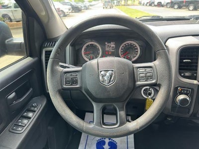 2019 RAM 1500 Classic Tradesman 4x2 Crew Cab 5'7" Box