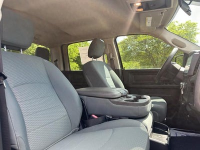 2019 RAM 1500 Classic Tradesman 4x2 Crew Cab 5'7" Box