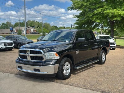 2019 RAM 1500 Classic Tradesman 4x2 Crew Cab 5'7" Box