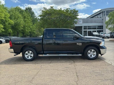 2019 RAM 1500 Classic Tradesman 4x2 Crew Cab 5'7" Box