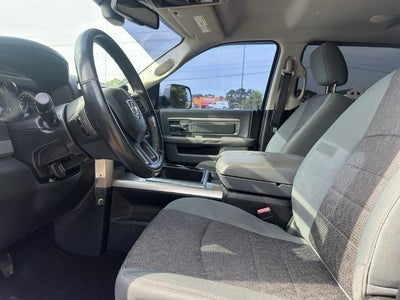 2015 RAM 2500 4WD Crew Cab 6.4 Ft Box Big Horn