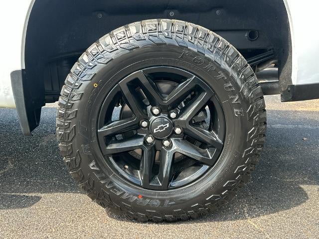 2024 Chevrolet Silverado 1500 Crew Cab Short Box 4-Wheel Drive LT Trail Boss