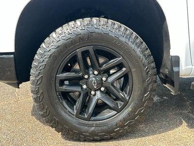 2024 Chevrolet Silverado 1500 Crew Cab Short Box 4-Wheel Drive LT Trail Boss