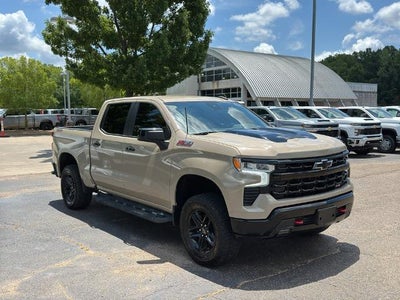 2022 Chevrolet Silverado 1500 Crew Cab Short Box 4-Wheel Drive LT Trail Boss