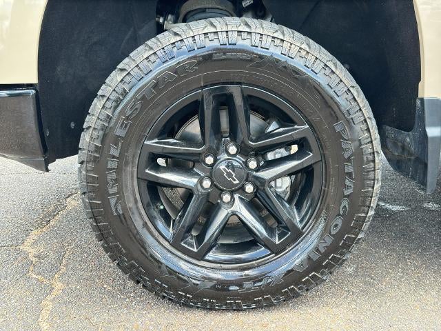 2022 Chevrolet Silverado 1500 Crew Cab Short Box 4-Wheel Drive LT Trail Boss