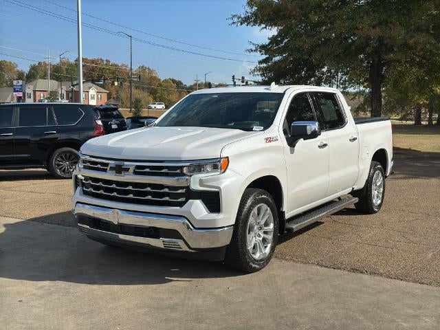 2023 Chevrolet Silverado 1500 Crew Cab Short Box 4-Wheel Drive LTZ