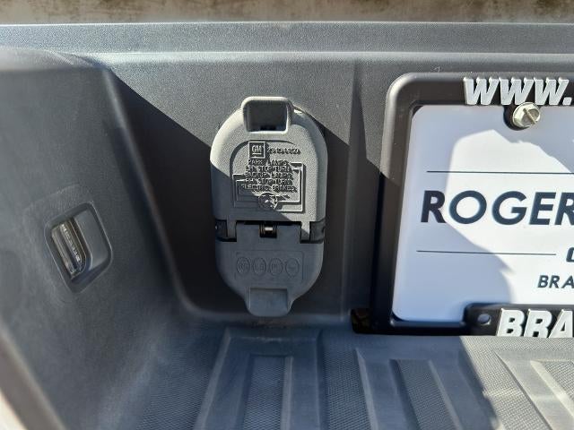 2017 Chevrolet Silverado 1500 Crew Cab Short Box 4-Wheel Drive LT Z71