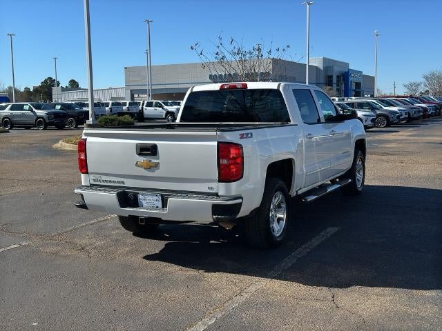 2017 Chevrolet Silverado 1500 Crew Cab Short Box 4-Wheel Drive LT Z71