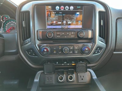 2017 Chevrolet Silverado 1500 Crew Cab Short Box 4-Wheel Drive LTZ Z71