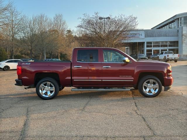 2017 Chevrolet Silverado 1500 Crew Cab Short Box 4-Wheel Drive LTZ Z71