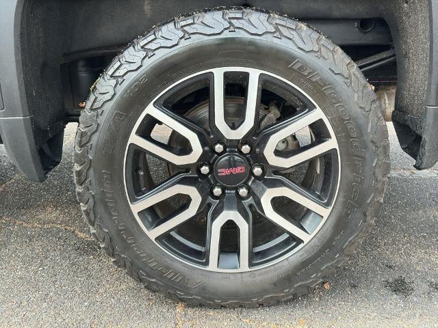 2021 GMC Sierra 1500 Crew Cab Short Box 4-Wheel Drive AT4