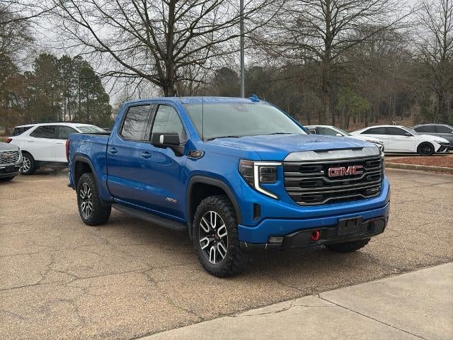 2022 GMC Sierra 1500 Crew Cab Short Box 4-Wheel Drive AT4