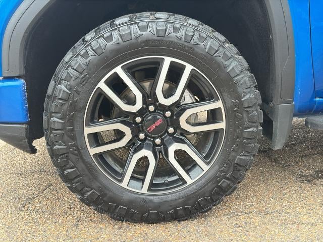 2022 GMC Sierra 1500 Crew Cab Short Box 4-Wheel Drive AT4