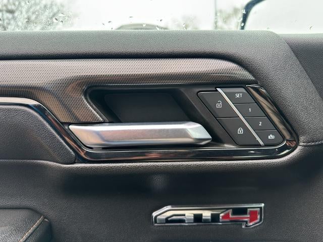 2022 GMC Sierra 1500 Crew Cab Short Box 4-Wheel Drive AT4